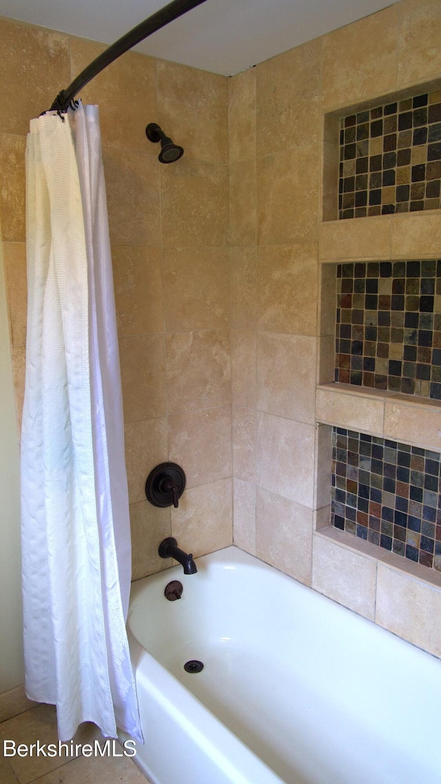 366 Clough Rd, Stamford, VT 05352 - full bathroom featuring shower / tub combo with curtain