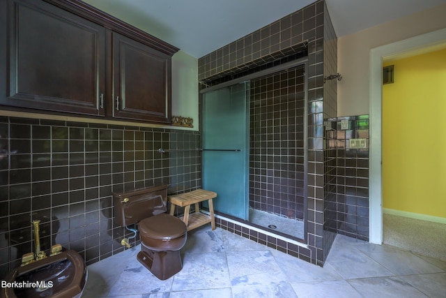33 Interlaken Rd, Stockbridge, MA 01262 - bathroom featuring tile walls and a stall shower
