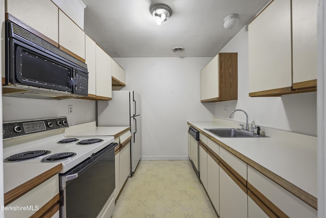 200 W Housatonic St Unit 16, Pittsfield, MA 01201 - photo 7