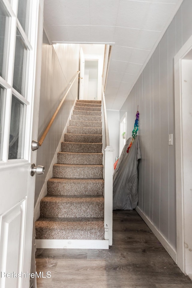 81 Pecks Rd, Pittsfield, MA 01201 - photo 17