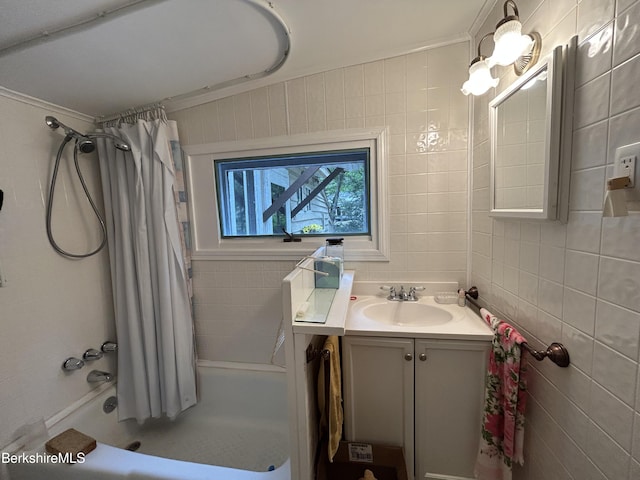369 Pine Rd, Otis, MA 01253 - bathroom featuring shower / tub combo with curtain, vanity, and crown molding