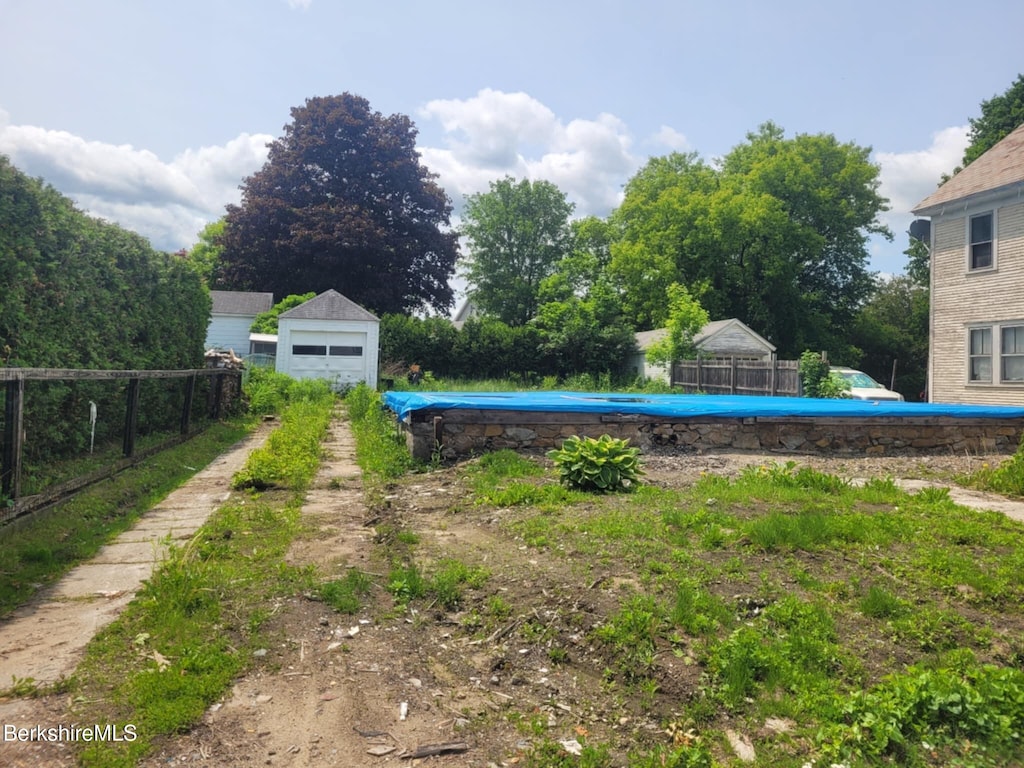 41 E Jordan St, Adams, MA 01220