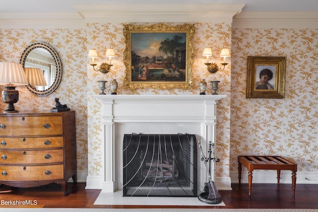 interior details featuring wood-type flooring and ornamental molding