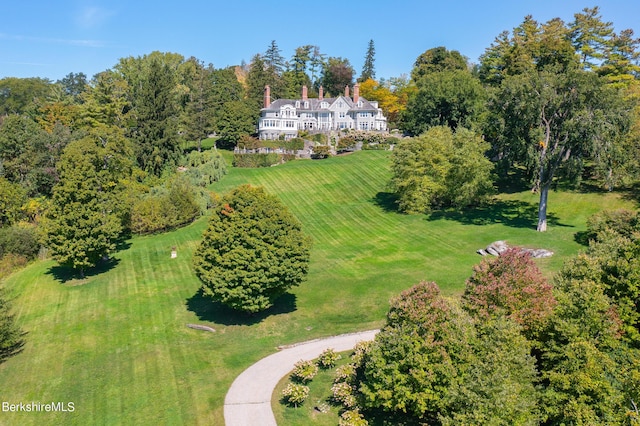 birds eye view of property featuring a rural view