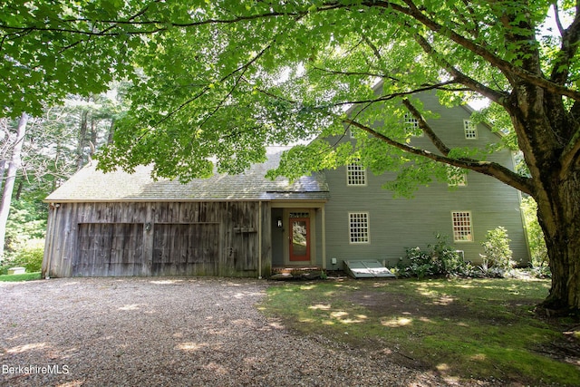 view of front property