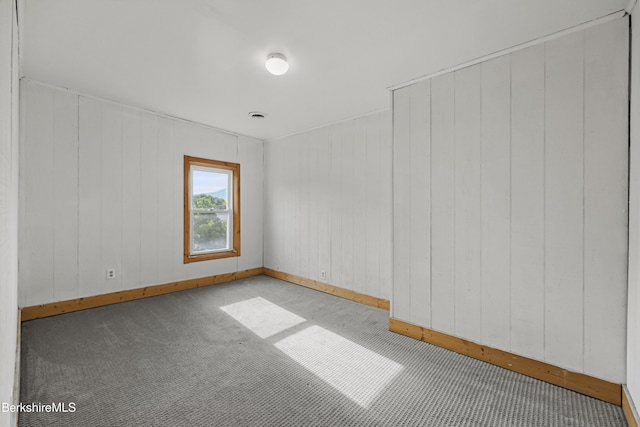 450 E Main St, North Adams, MA 01247 - carpeted empty room with baseboards