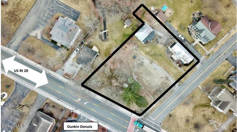 17 Fuller St Unit 5, 15, Lee, MA 01238 - interior space