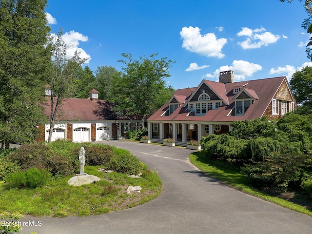 view of front of house with a garage