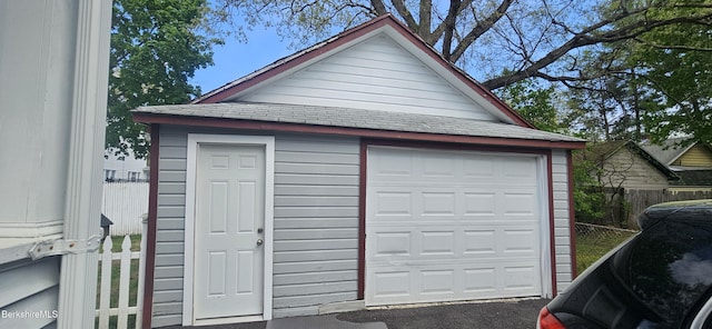 79 Marsden St, Springfield, MA 01109 - detached garage featuring fence