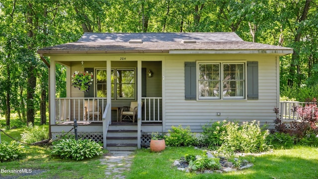 204 Cottage St, Great Barrington, MA 01236 - bungalow-style house with a shingled roof
