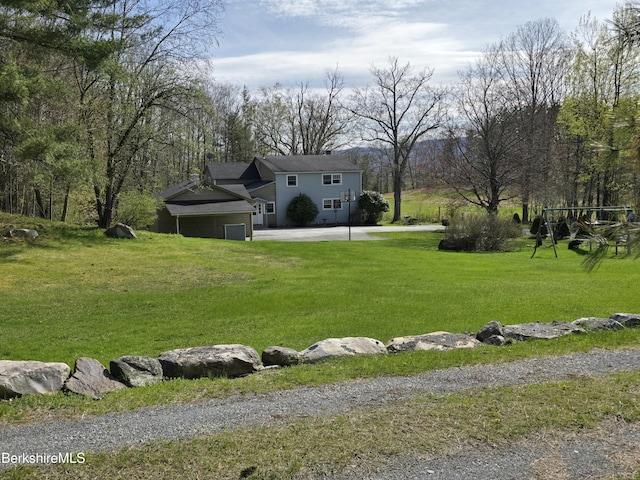 924 Henderson Rd, Williamstown, MA 01267 - view of green lawn