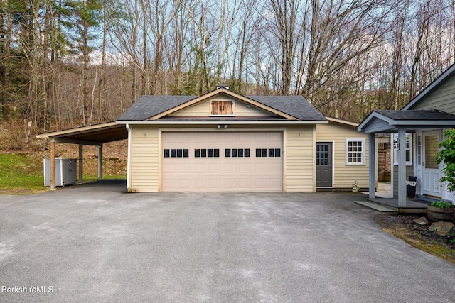 924 Henderson Rd, Williamstown, MA 01267 - garage with asphalt driveway