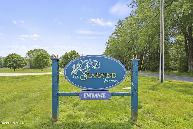 200 Easthampton Rd, Westhampton, MA 01027 - community / neighborhood sign featuring a yard and driveway