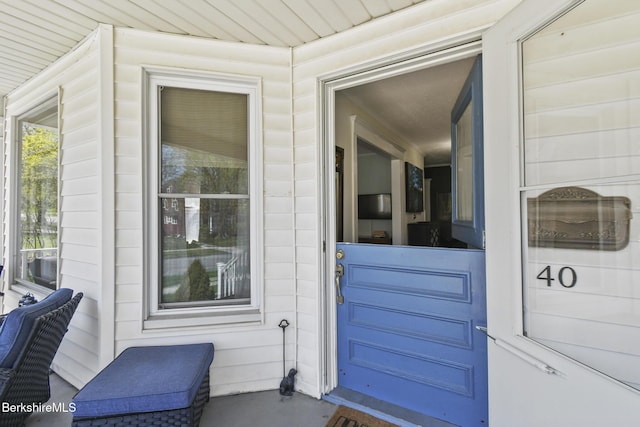 view of exterior entry