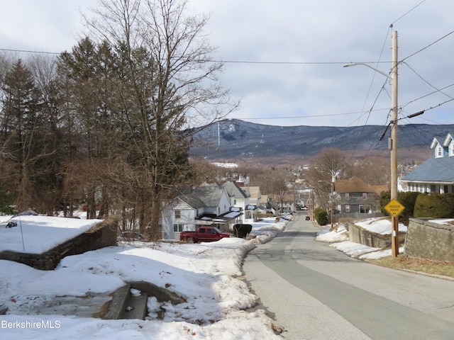 mountain view featuring a residential view