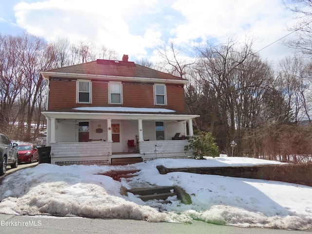 view of front of house featuring covered porch