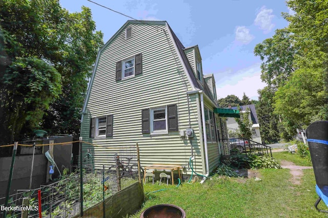 501/2 Williams St, North Adams, MA 01247 - photo 3