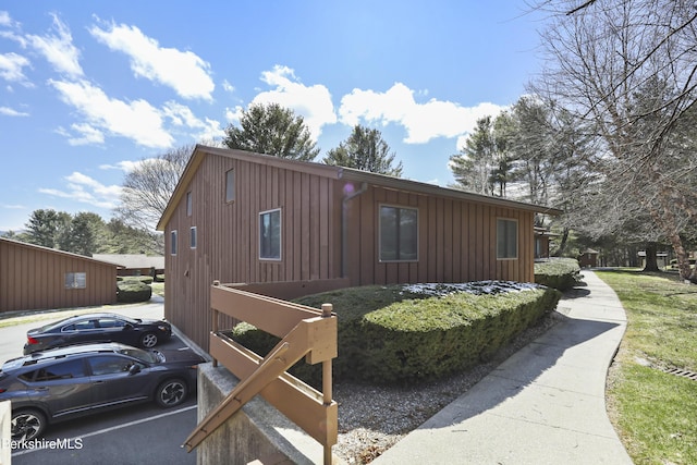 44 Churchill Crst Unit 44, Pittsfield, MA 01201 - photo 3
