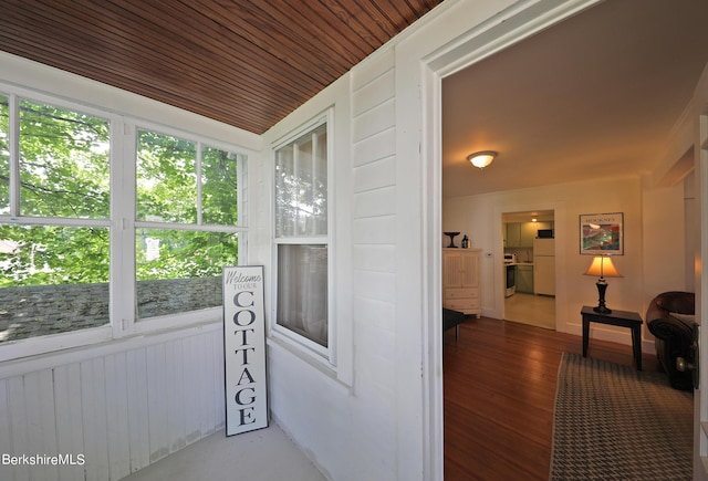 view of sunroom / solarium