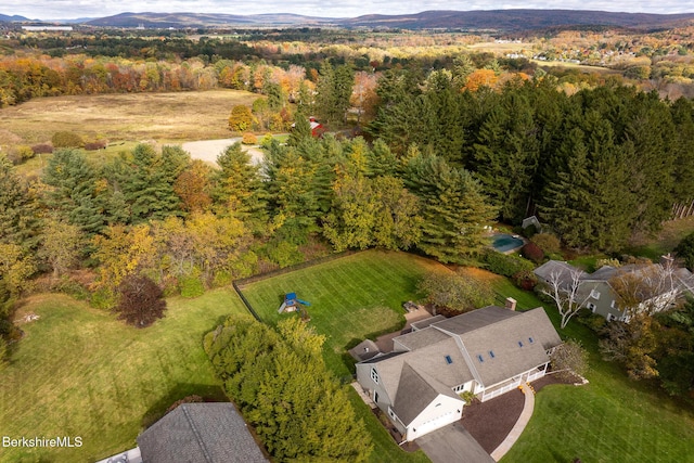 drone / aerial view featuring a mountain view