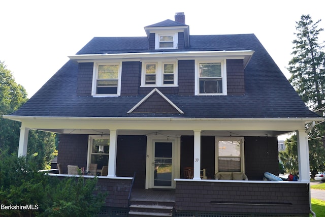 view of front facade featuring covered porch