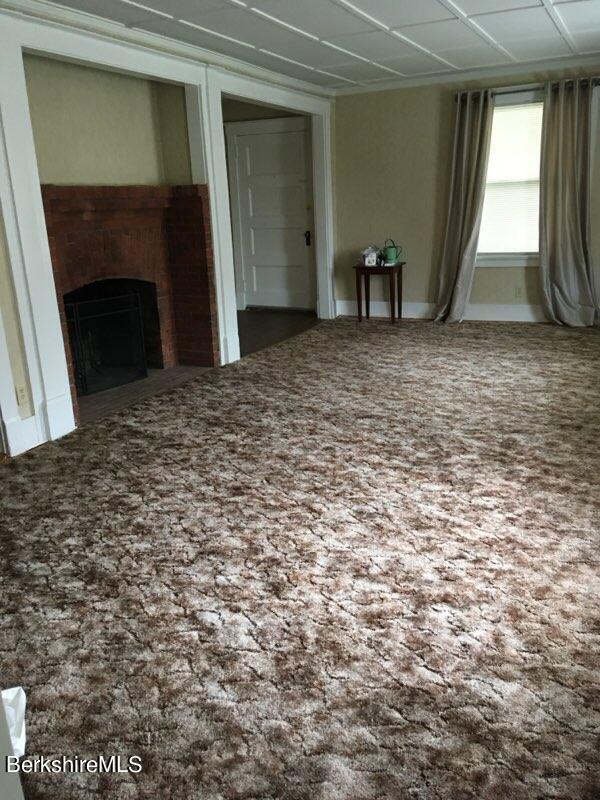 view of unfurnished living room