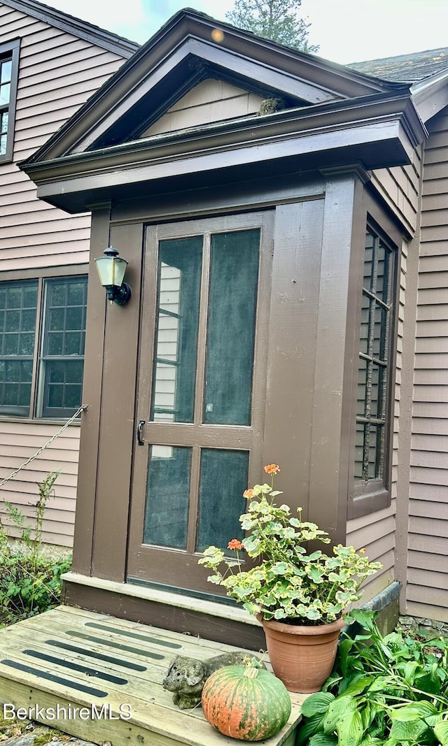 view of doorway to property