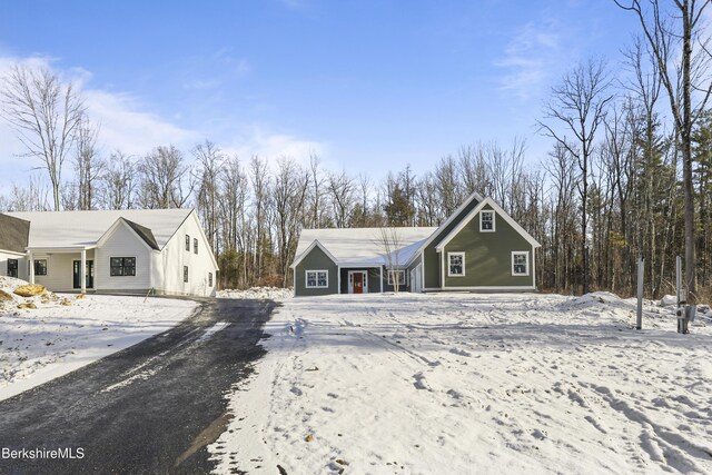 single story home with a garage