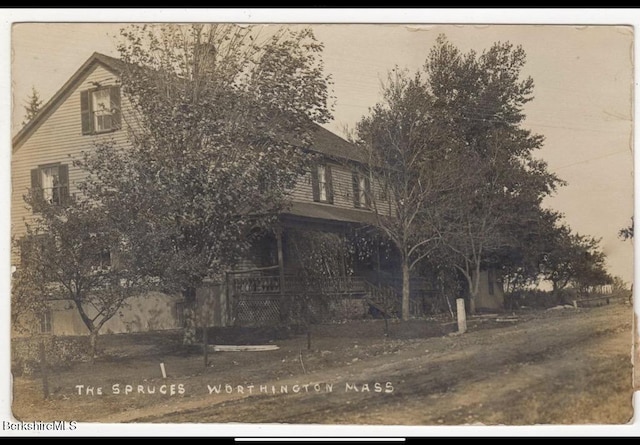 32 Williamsburg Rd, Worthington, MA 01098