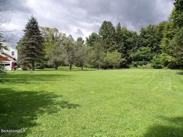 32 Williamsburg Rd, Worthington, MA 01098