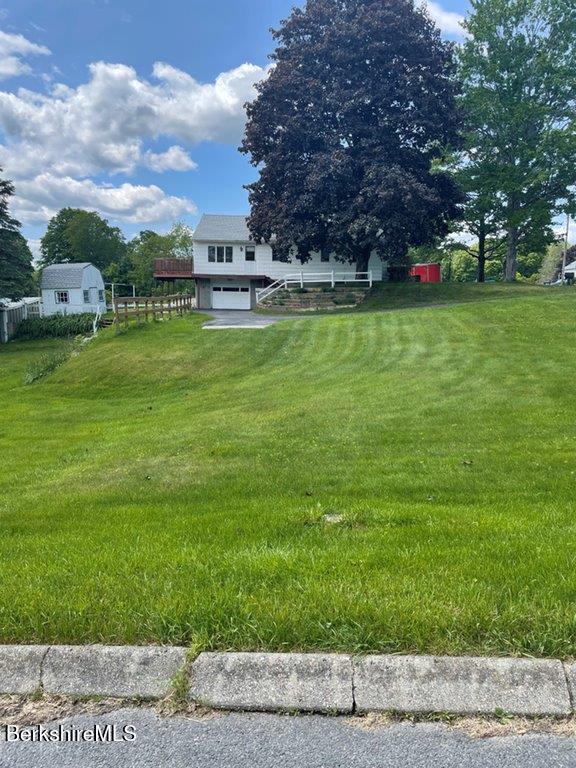 11 Oriole St, Pittsfield, MA 01201 - photo 39