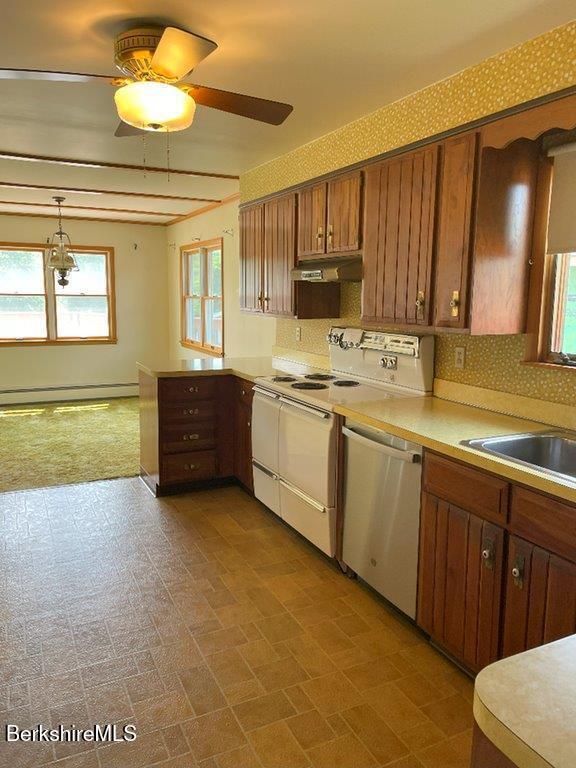 11 Oriole St, Pittsfield, MA 01201 - photo 5