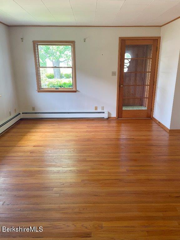 11 Oriole St, Pittsfield, MA 01201 - photo 8