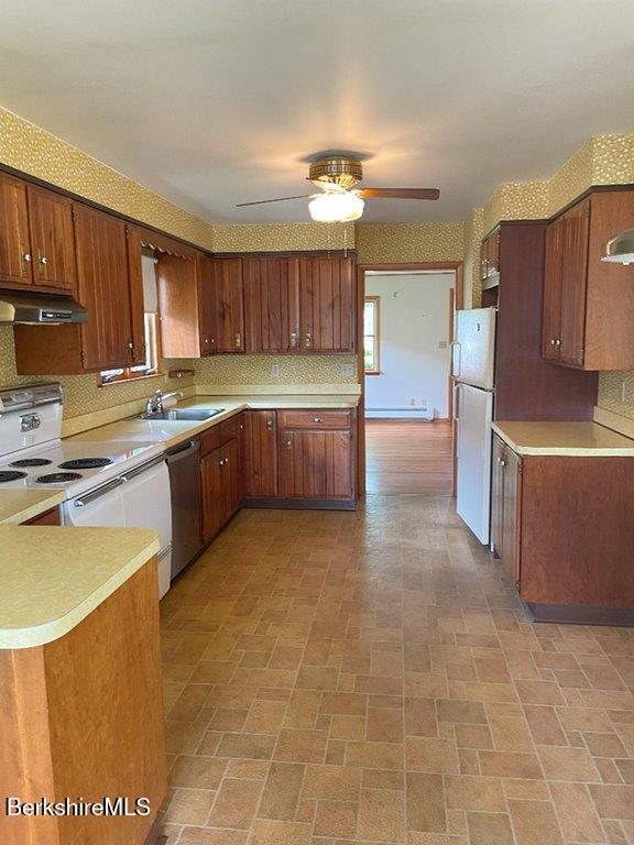 11 Oriole St, Pittsfield, MA 01201 - photo 4