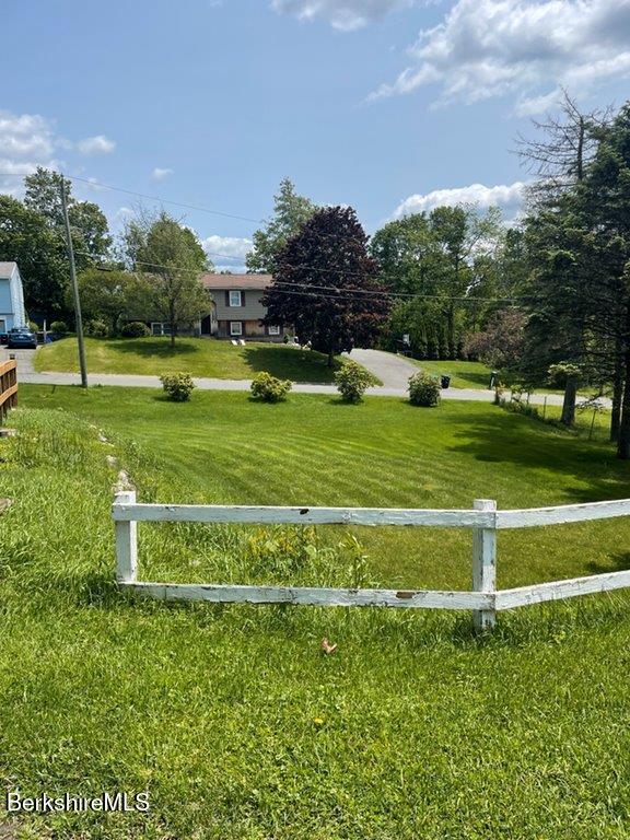 11 Oriole St, Pittsfield, MA 01201 - photo 33