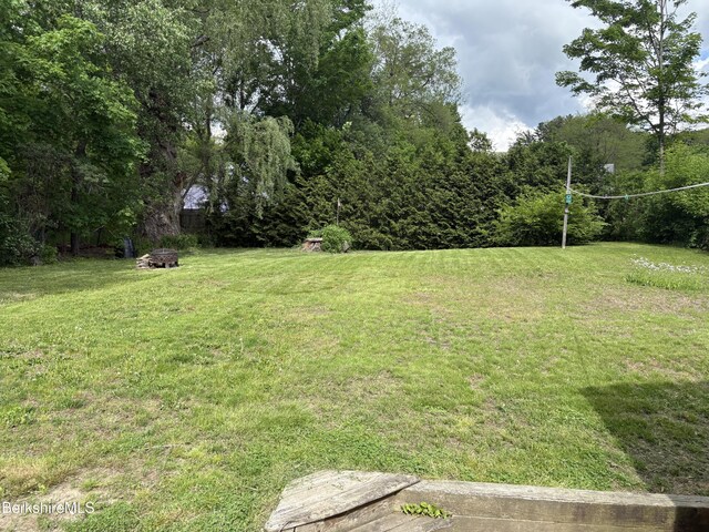 800 Simonds Rd, Williamstown, MA 01267 - view of grassy yard