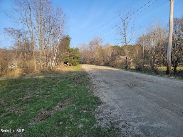 Listing photo 2 for 0 Earl Taylor Rd, Clarksburg MA 01247