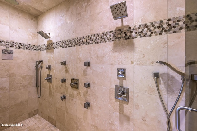 140 Hancock Rd, Pittsfield, MA 01201 - bathroom with tiled shower
