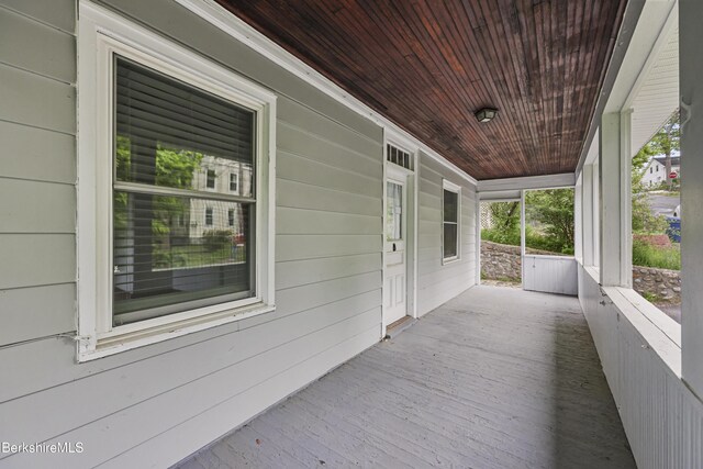 35 Jackson St, North Adams, MA 01247 - photo 4