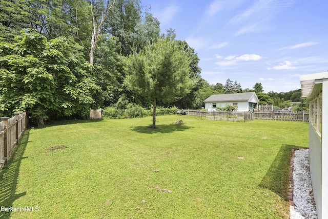 17 Jeffrey Dr, Pittsfield, MA 01201 - view of fenced backyard
