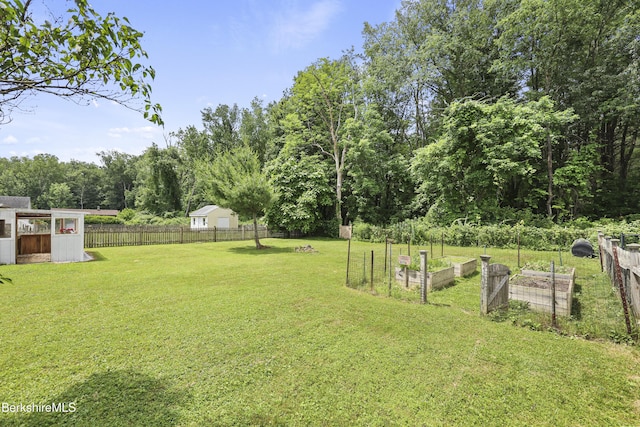 17 Jeffrey Dr, Pittsfield, MA 01201 - view of yard with a garden