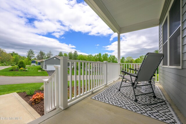 19 Aspen Way, Pittsfield, MA 01201 - view of covered porch