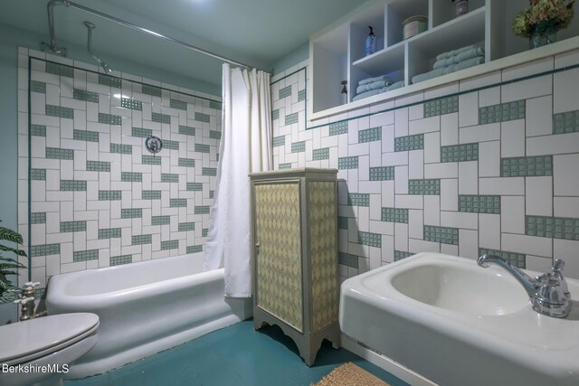 85 E Main St, Stockbridge, MA 01262 - full bathroom with shower / bathtub combination with curtain, toilet, and tile walls