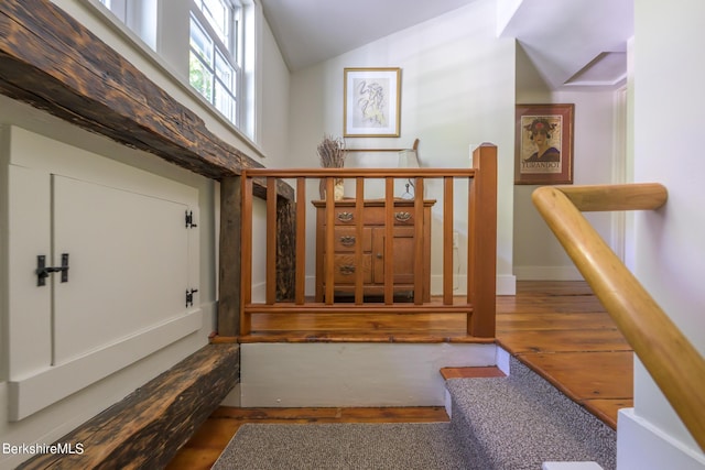 85 E Main St, Stockbridge, MA 01262 - foyer with lofted ceiling and baseboards
