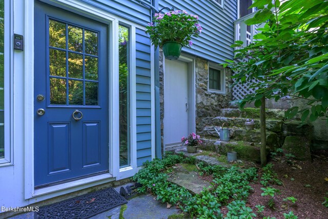 85 E Main St, Stockbridge, MA 01262 - doorway to property with stone siding