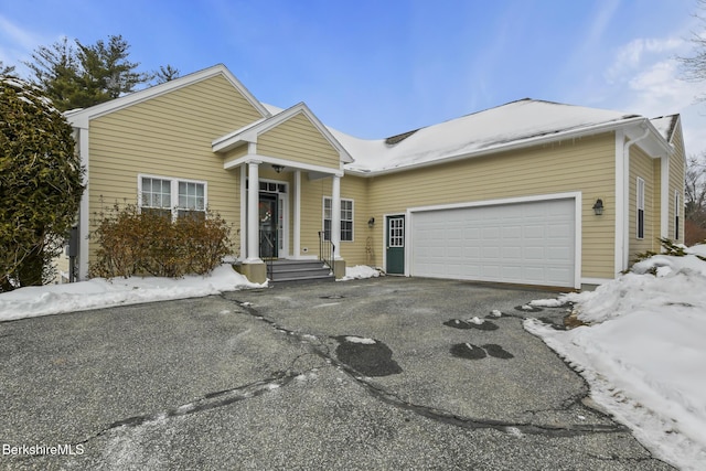 165 Pine Cone Ln, Hinsdale MA, 01235, 4 bedrooms, 3 baths condo for sale