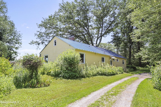 11 Squanto Rd, Lanesborough, MA 01237 - photo 1