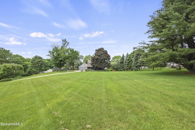 135 E St, Lee, MA 01238 - view of grassy yard