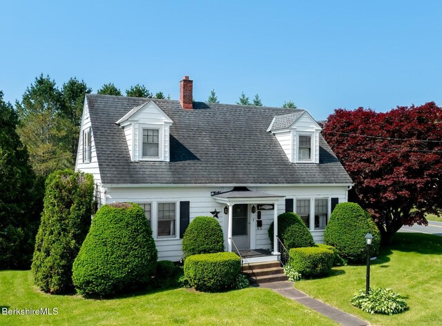 82 Maple St, Adams, MA 01220 - photo 1