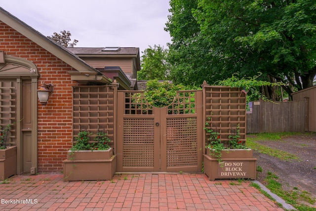 4 Main St, West Stockbridge, MA 01266 - photo 3